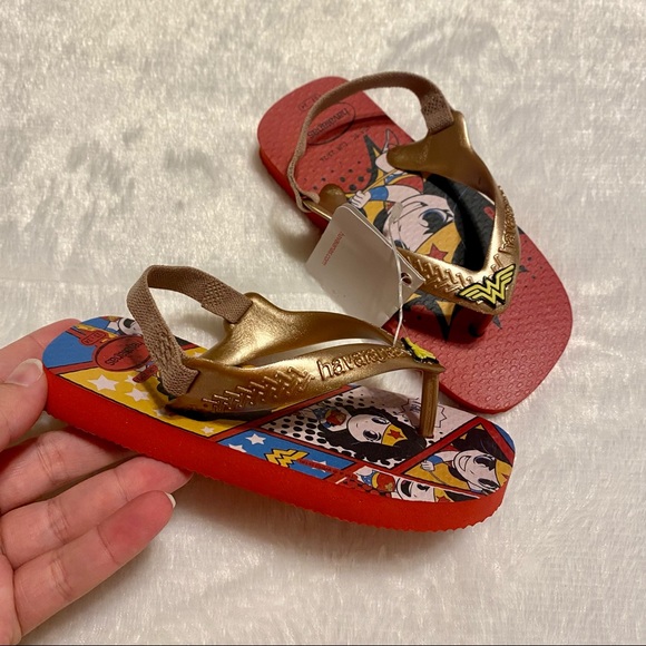 NEW Havaianas Wonder Woman Baby Heroes Flip Flops - Picture 2 of 7